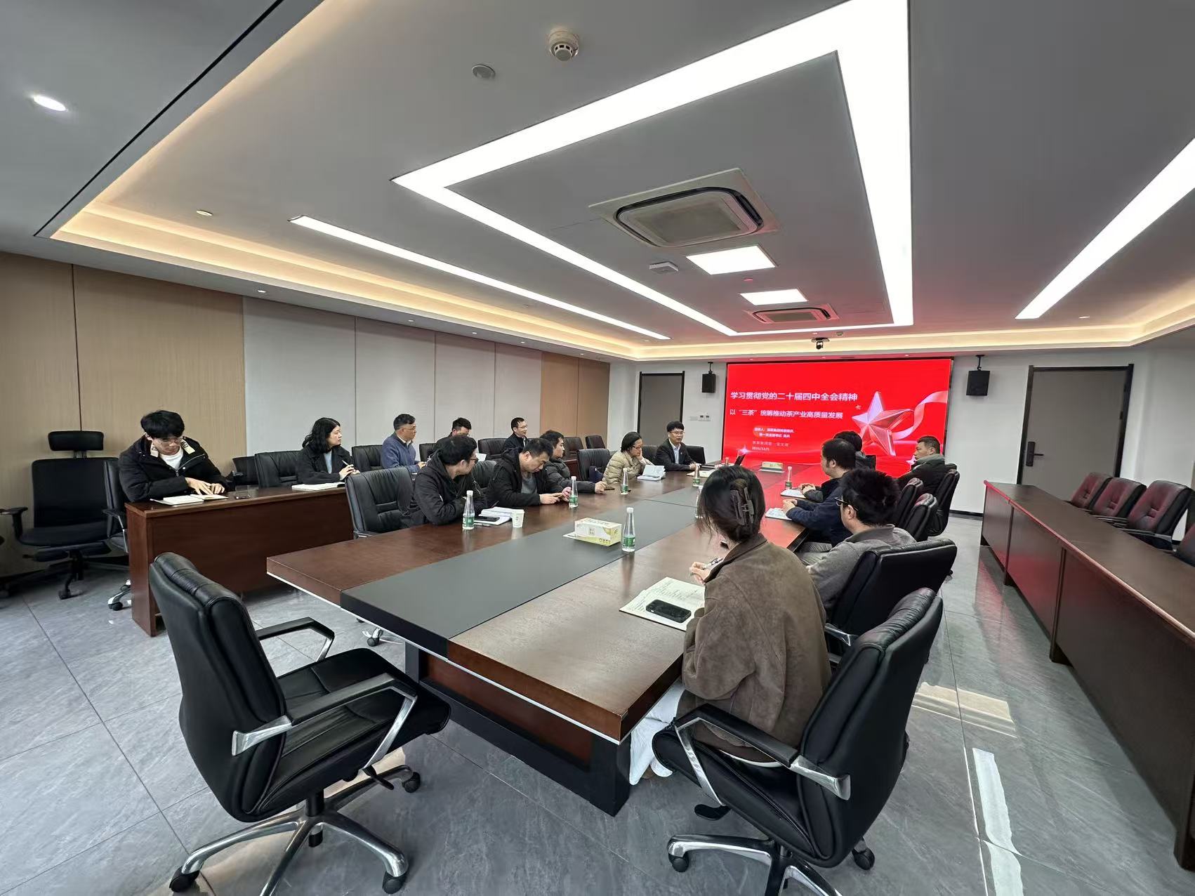 党委委员夏兵宣讲党的二十届四中全会精神